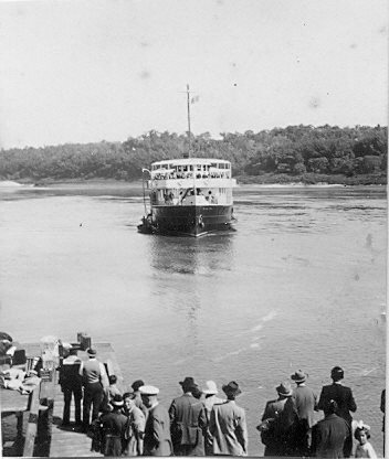 Esperando el barco